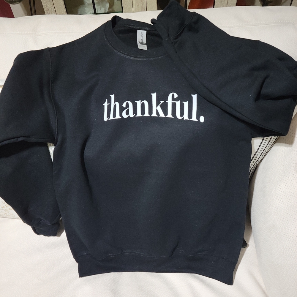 Ready to ship!New Gildan brand Holiday Thankful sweatshirt